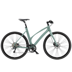 Airbase dame 10 gear